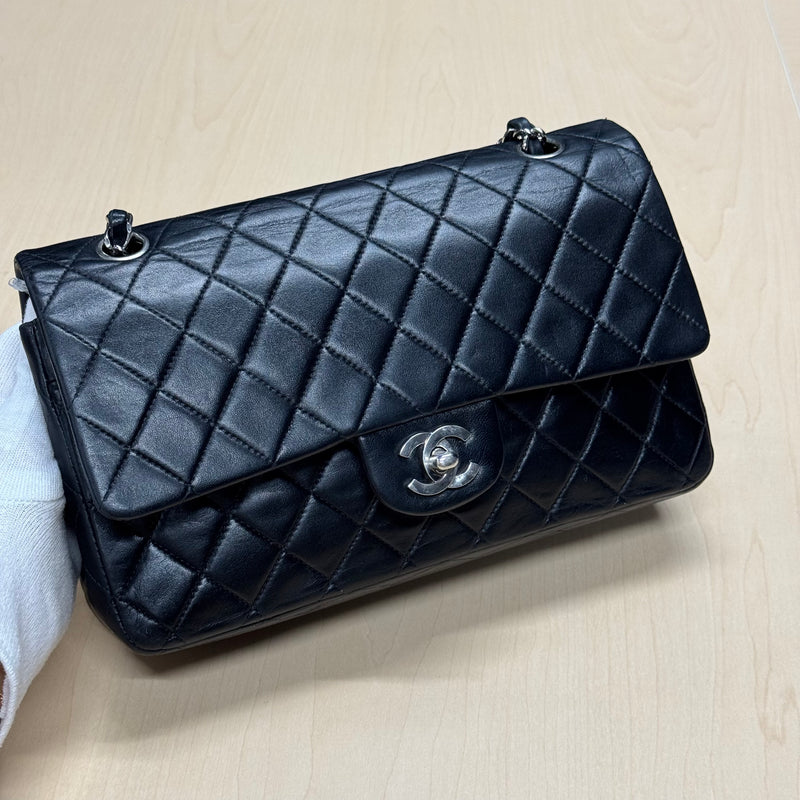 Chanel 11.12 noir