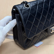 Chanel 11.12 noir
