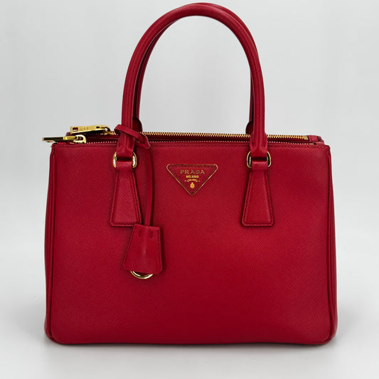 Prada Galleria MM rouge