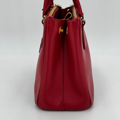 Prada Galleria MM rouge