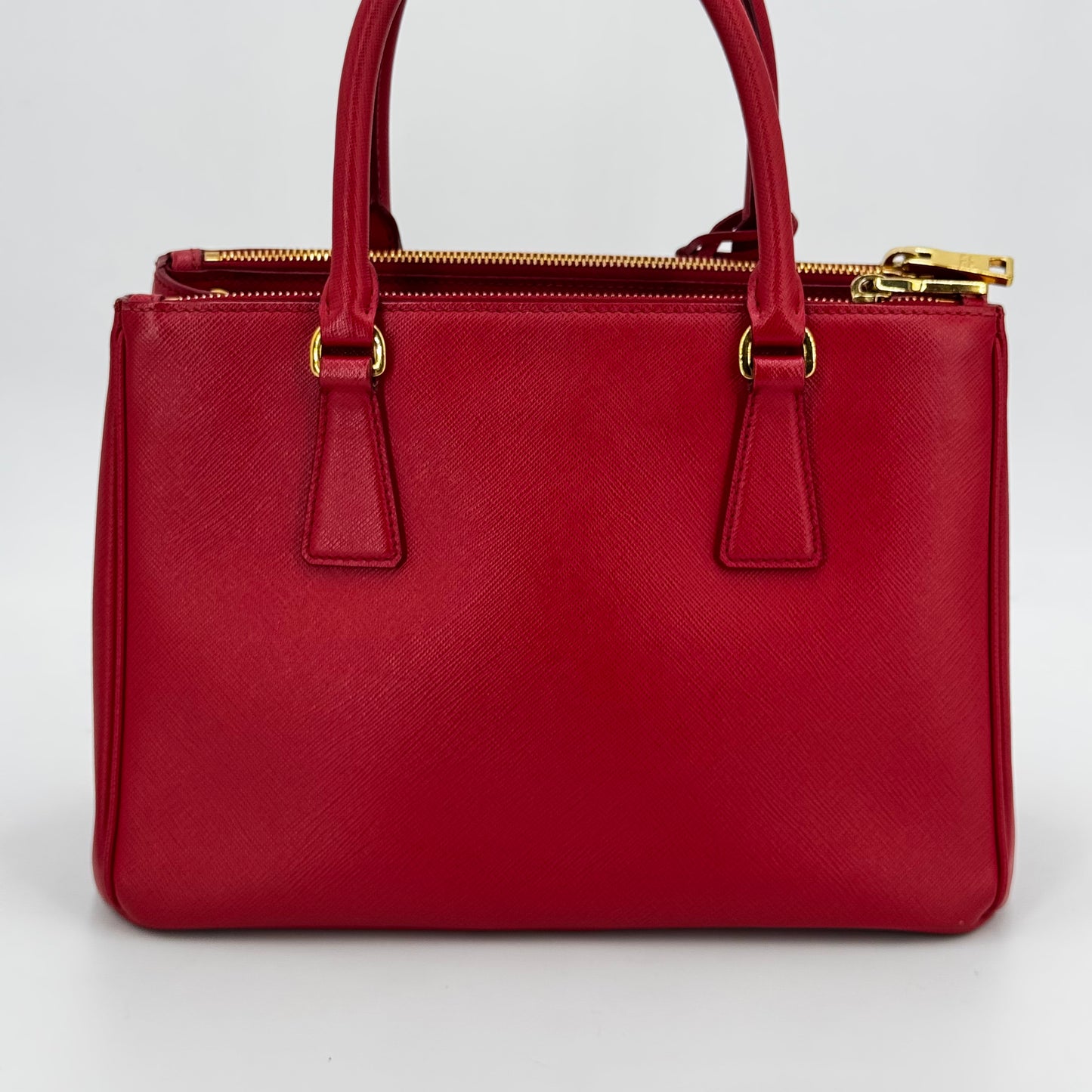 Prada Galleria MM rouge