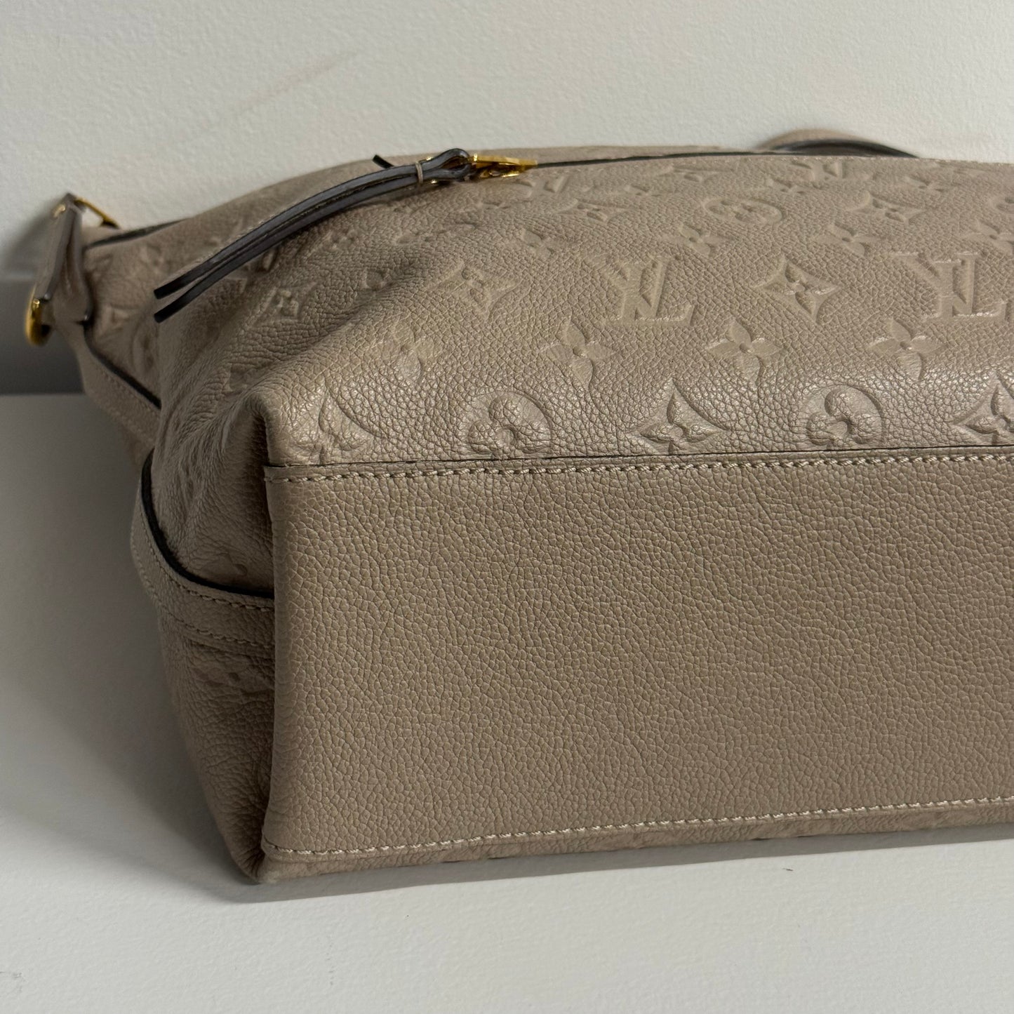 Louis Vuitton Empreinte Bastille