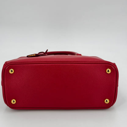 Prada Galleria MM rouge