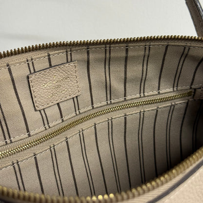 Louis Vuitton Empreinte Bastille