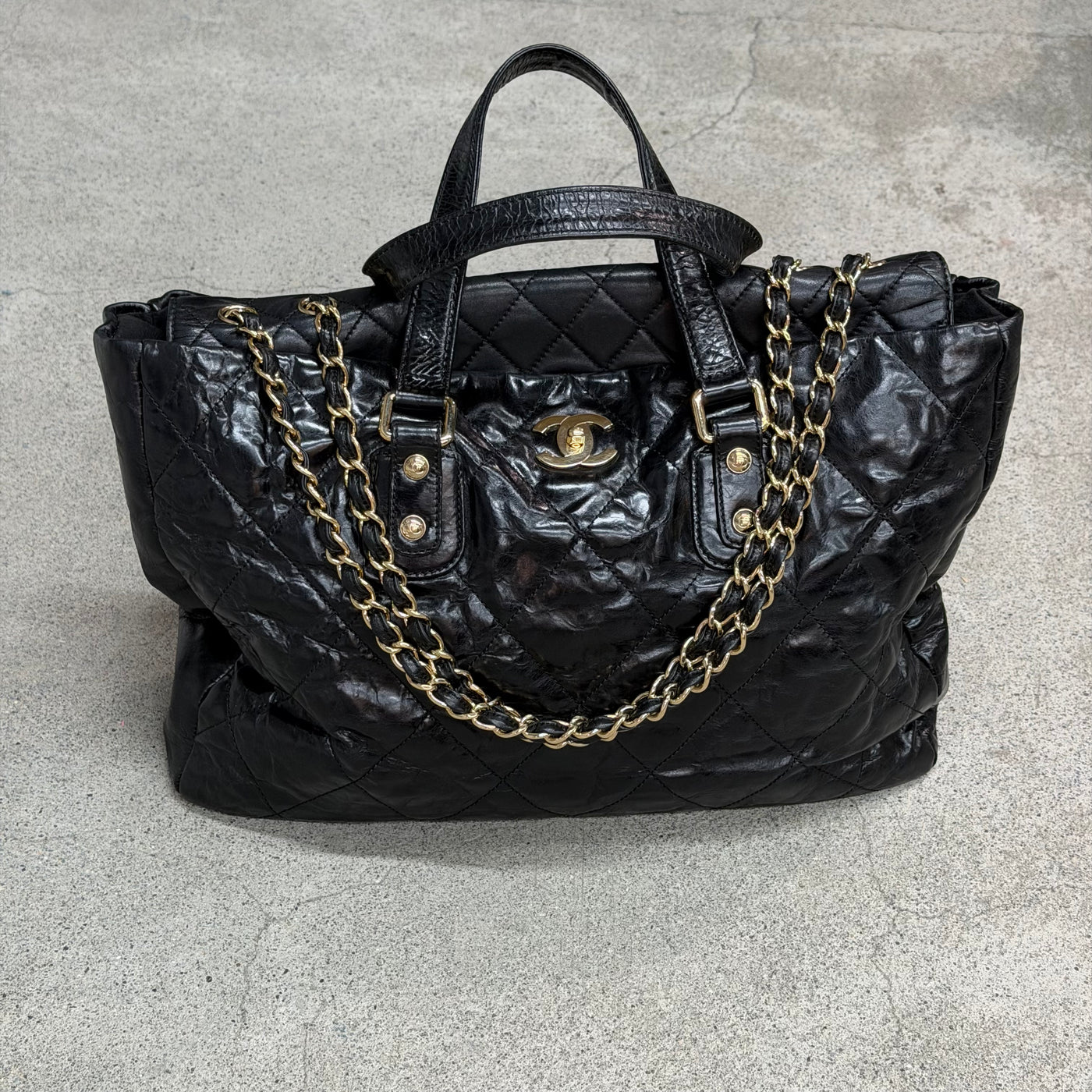 Chanel Shopping Maxi
