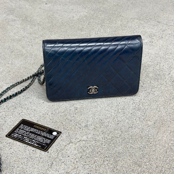 Chanel Wallet on Chain