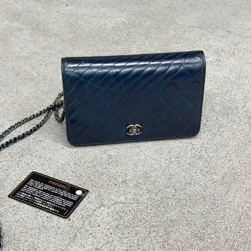 Chanel Wallet on Chain