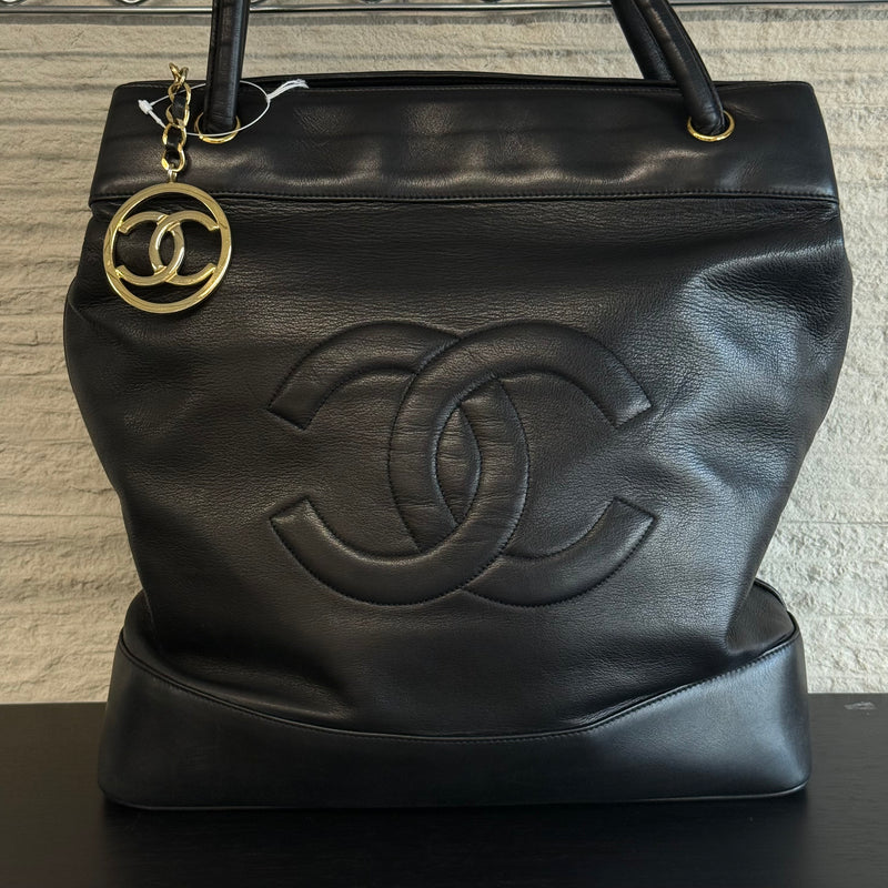 Chanel Shopping