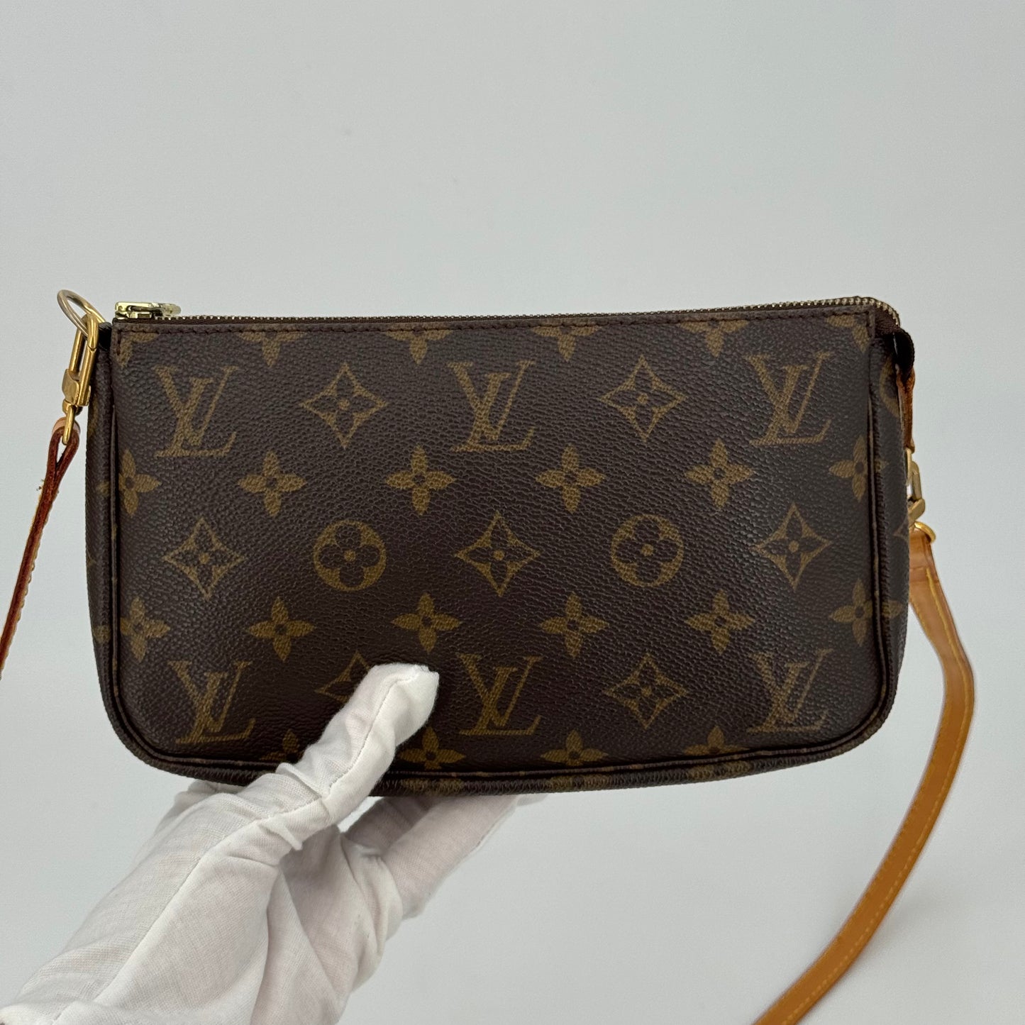 Louis Vuitton pochette accessoires