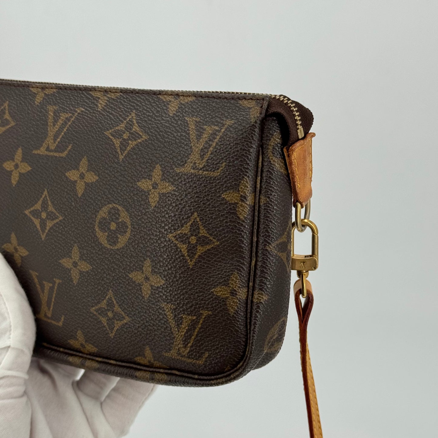 Louis Vuitton pochette accessoires