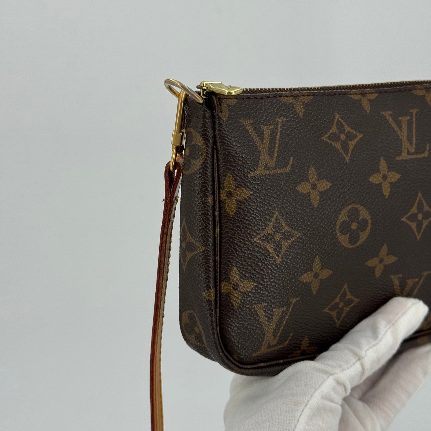 Louis Vuitton pochette accessoires