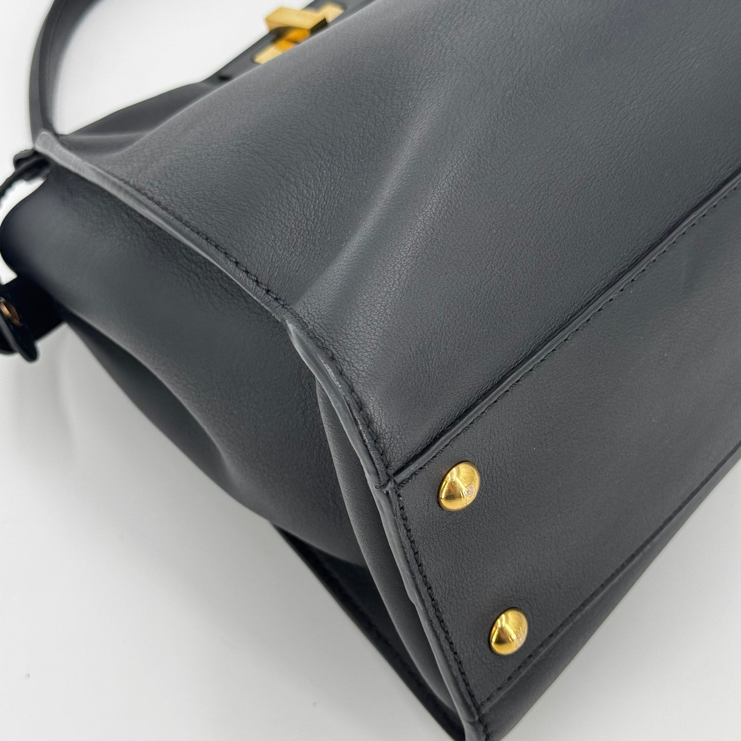 Fendi Peekaboo - Black