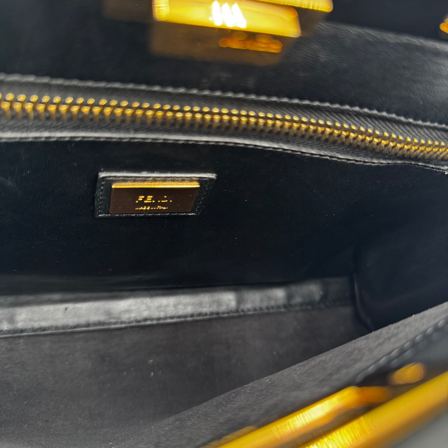 Fendi Peekaboo - Black