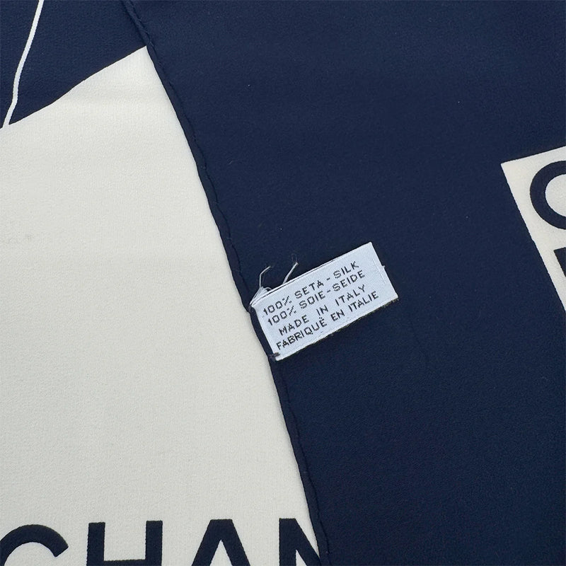 Chanel carré sac 11.12