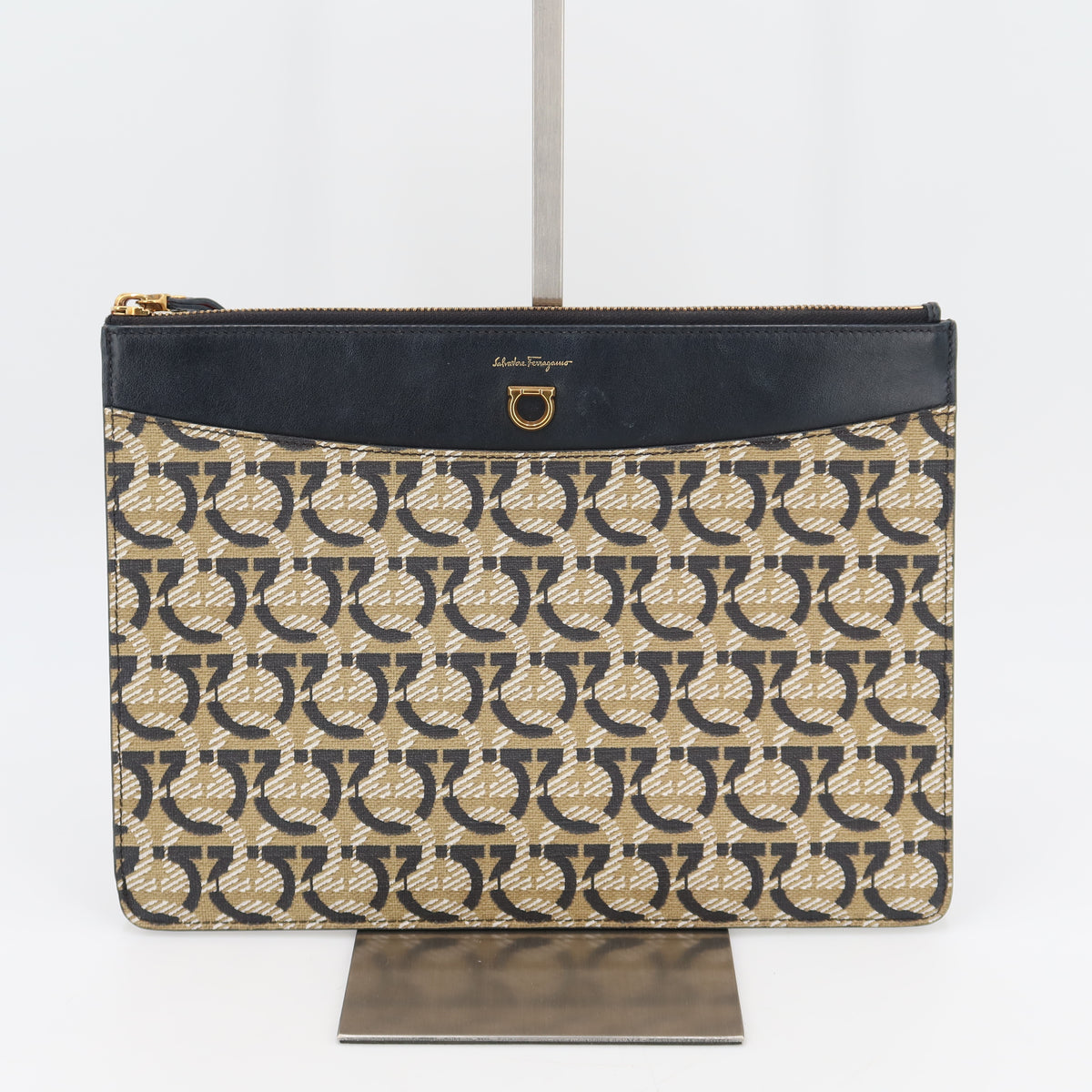 Salvatore Ferragamo pochette