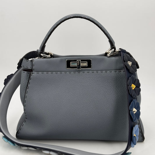 Fendi Peekaboo selleria gris MM