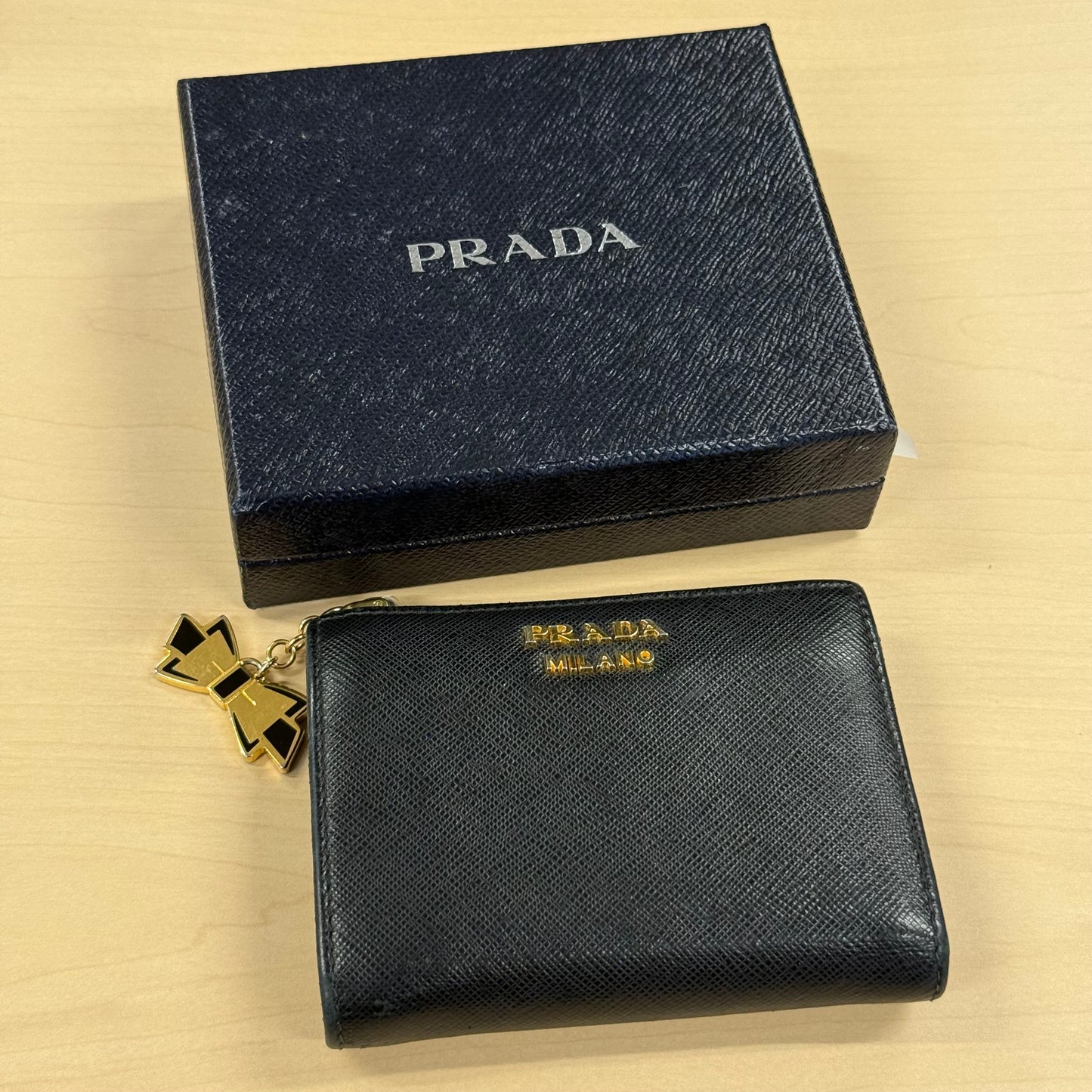 Prada Portefeuille Compact
