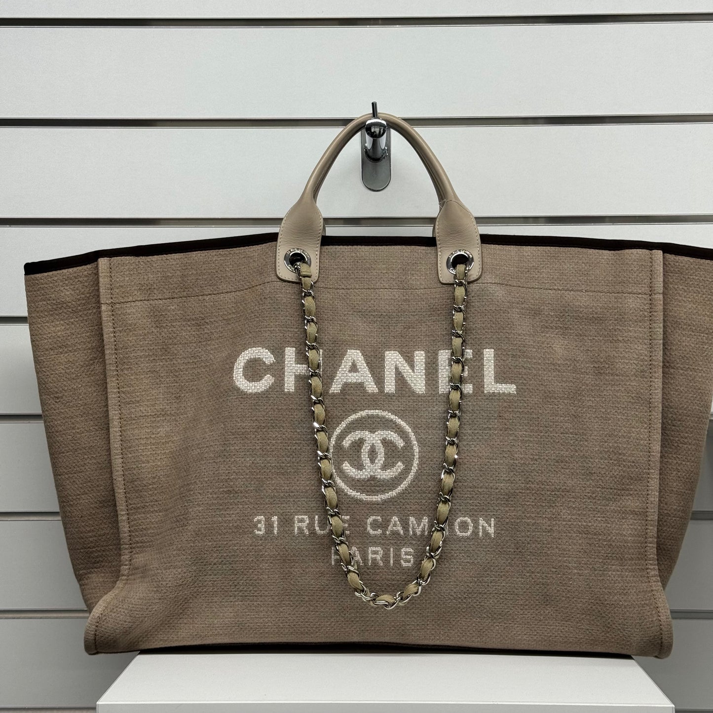 Chanel Deauville XXL