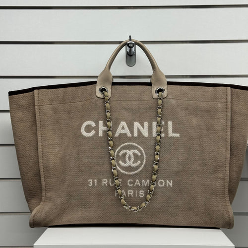 Chanel Deauville XXL