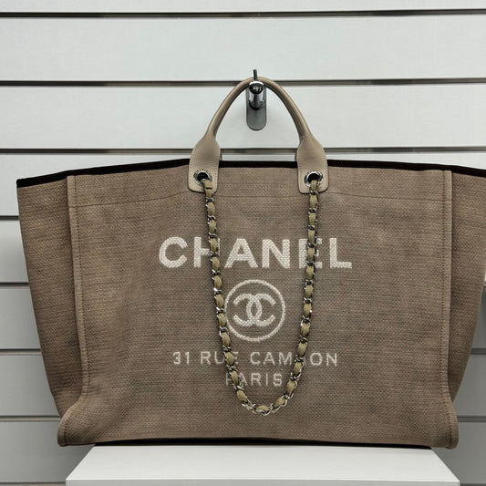 Chanel Deauville XXL