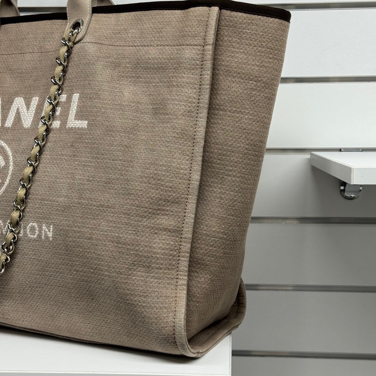 Chanel Deauville XXL