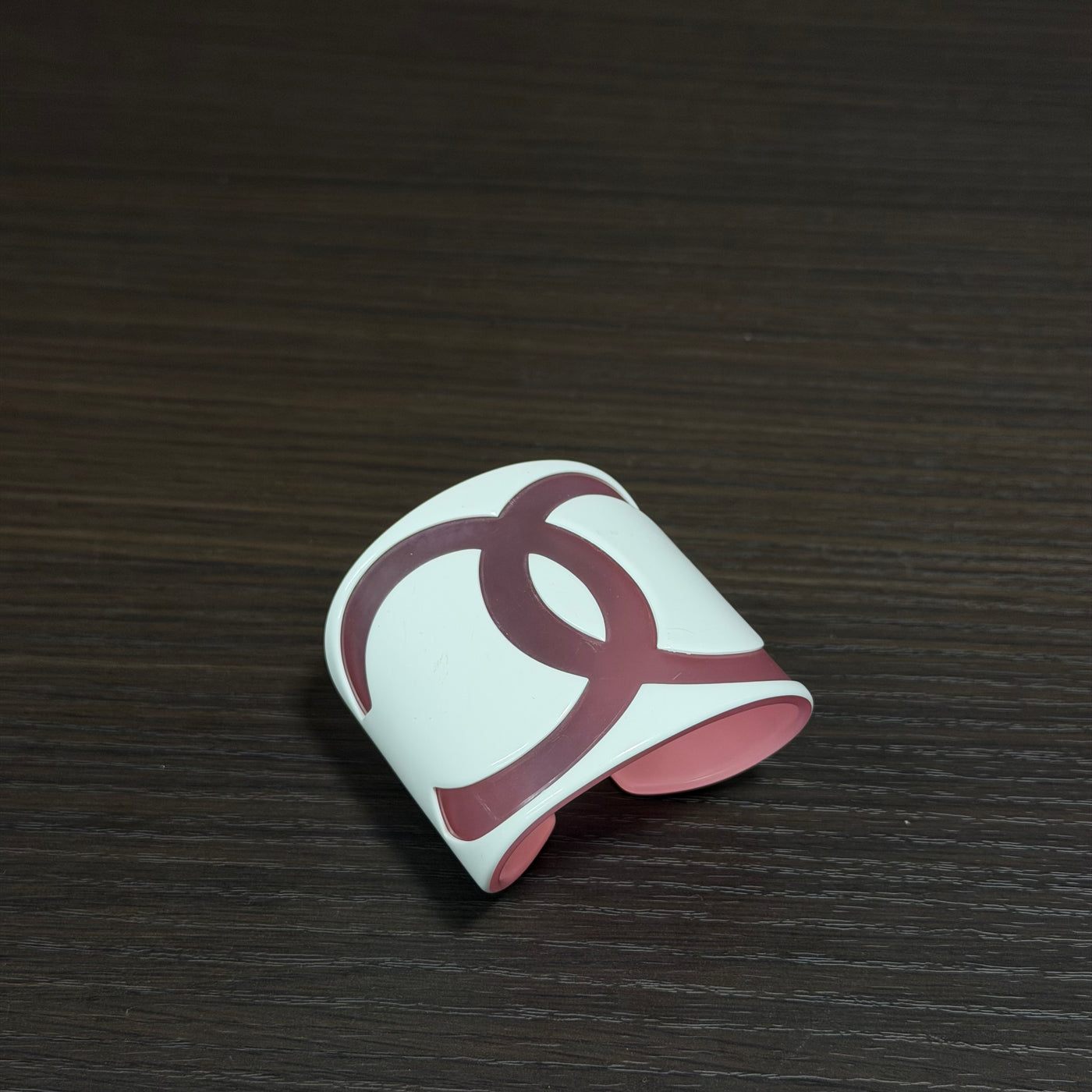 Chanel manchette CC