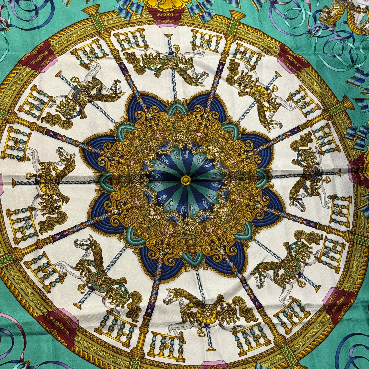 Hermès Carré « Luna Park »