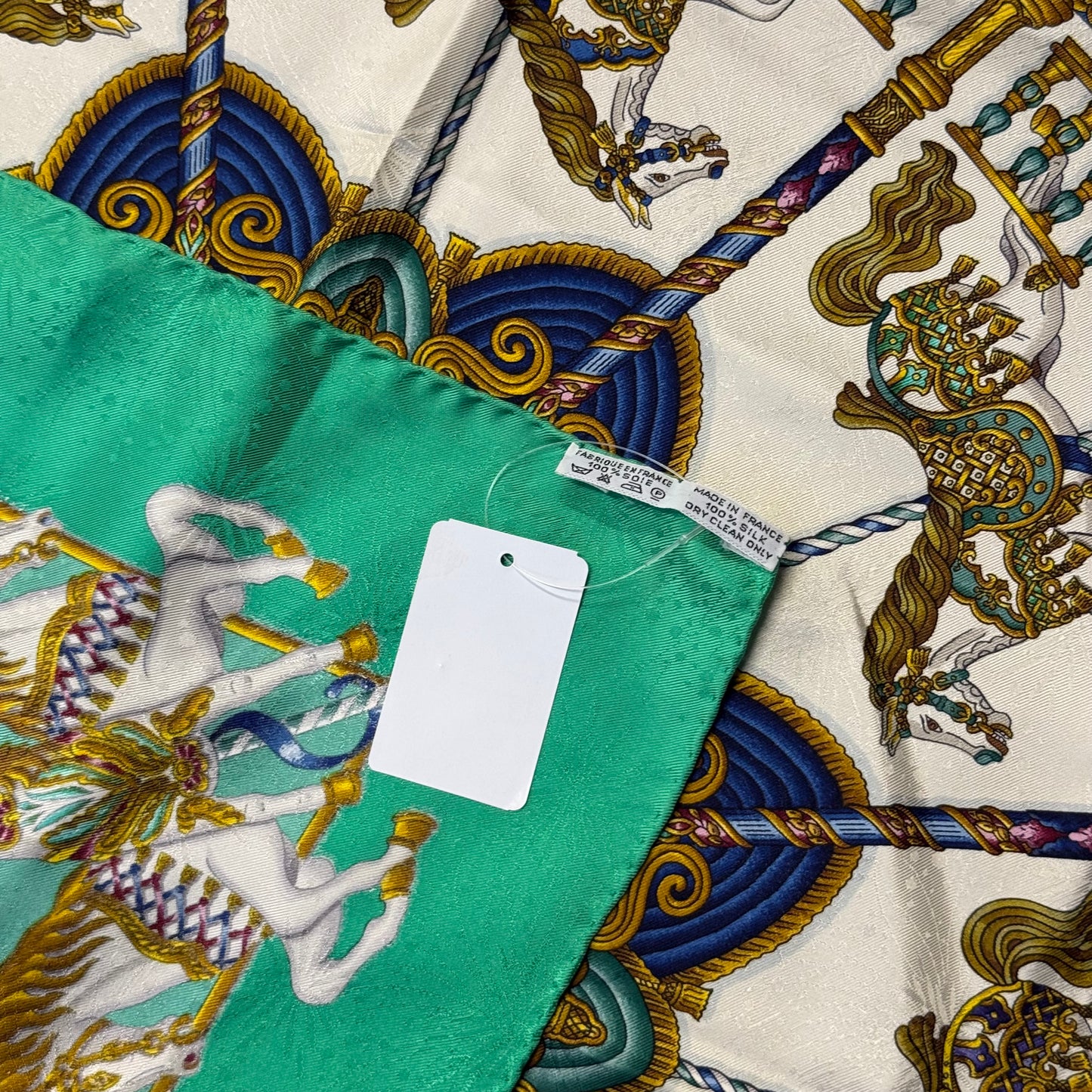 Hermès Carré « Luna Park »