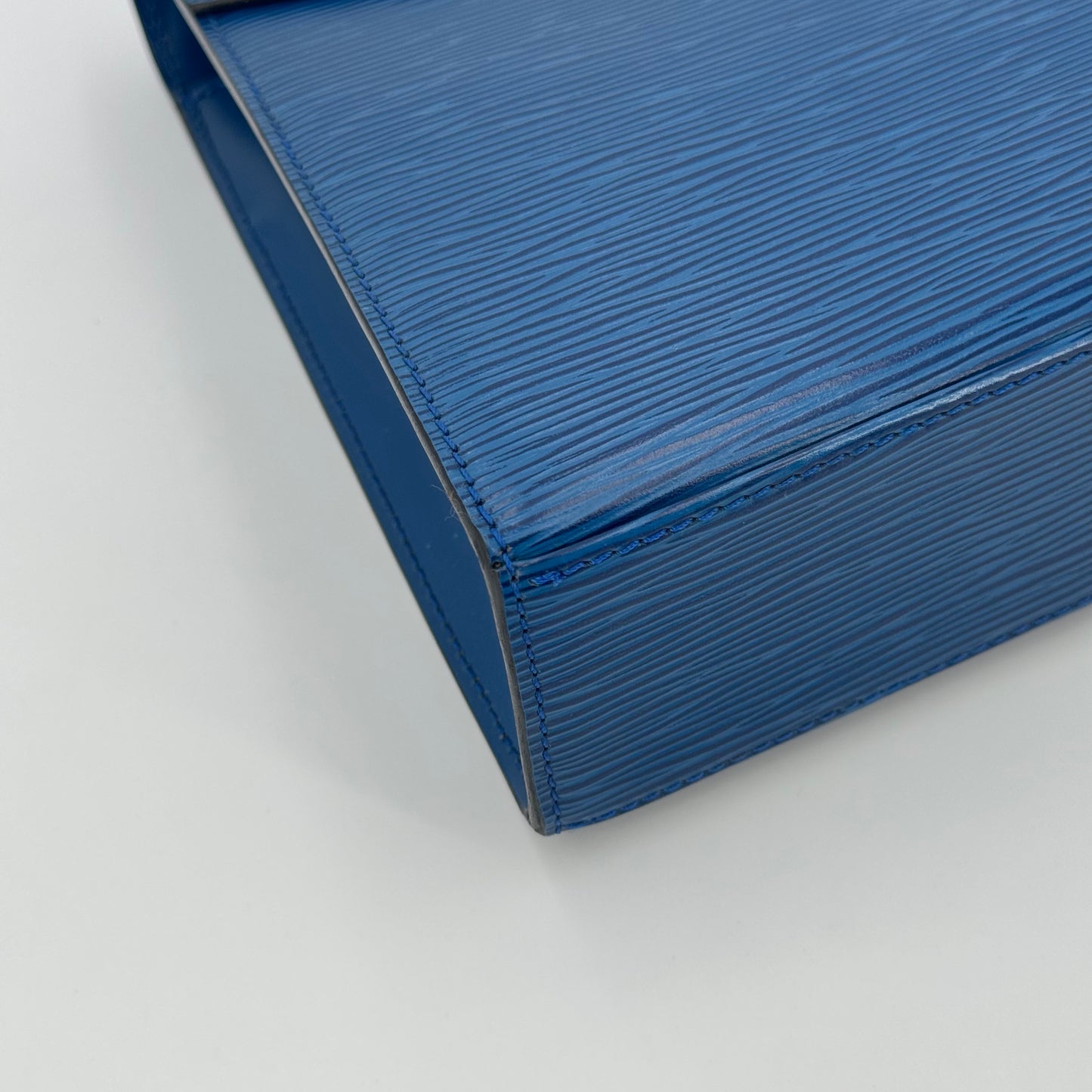 Louis Vuitton Malesherbes