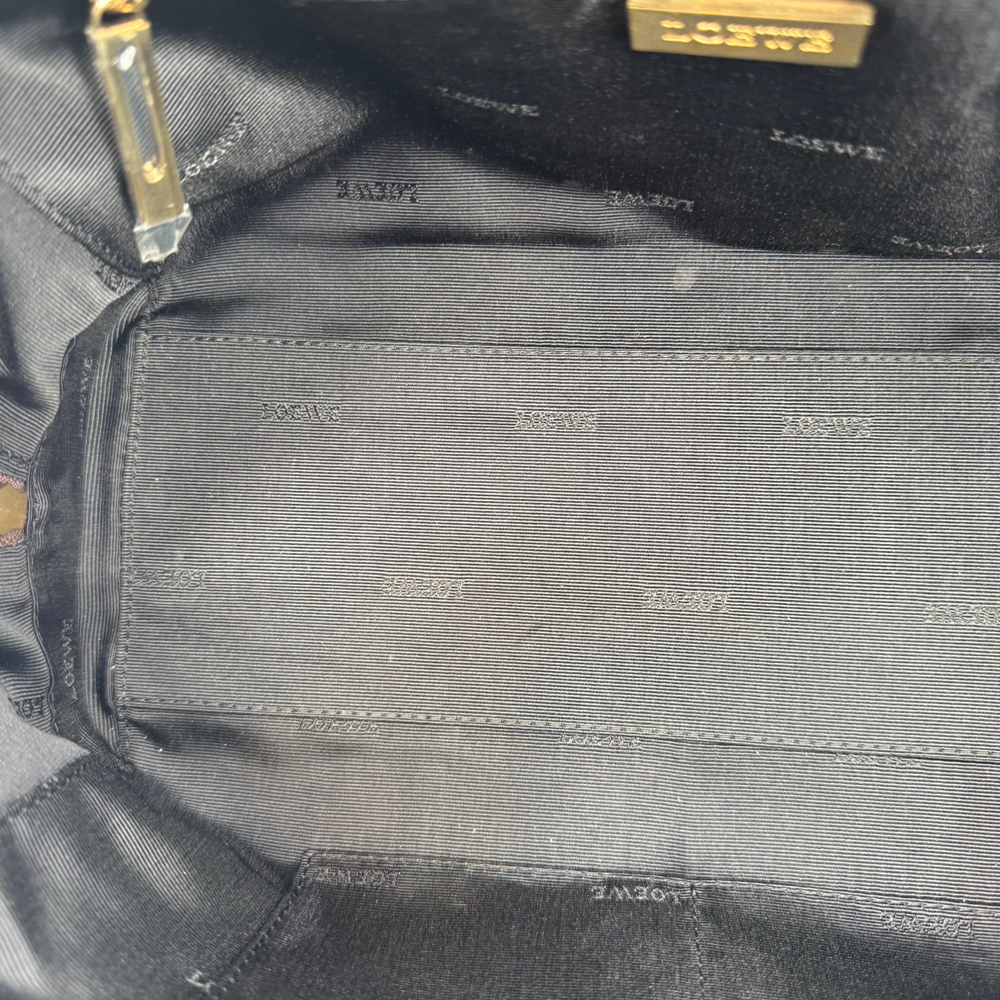 Loewe Amazona 28