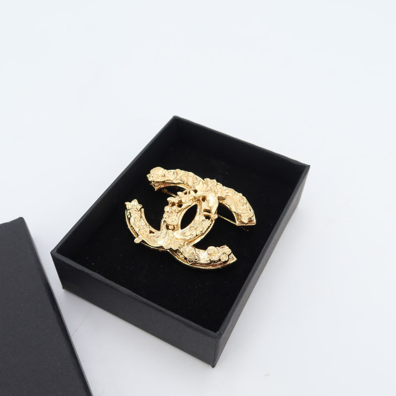 Chanel broche collection 2024