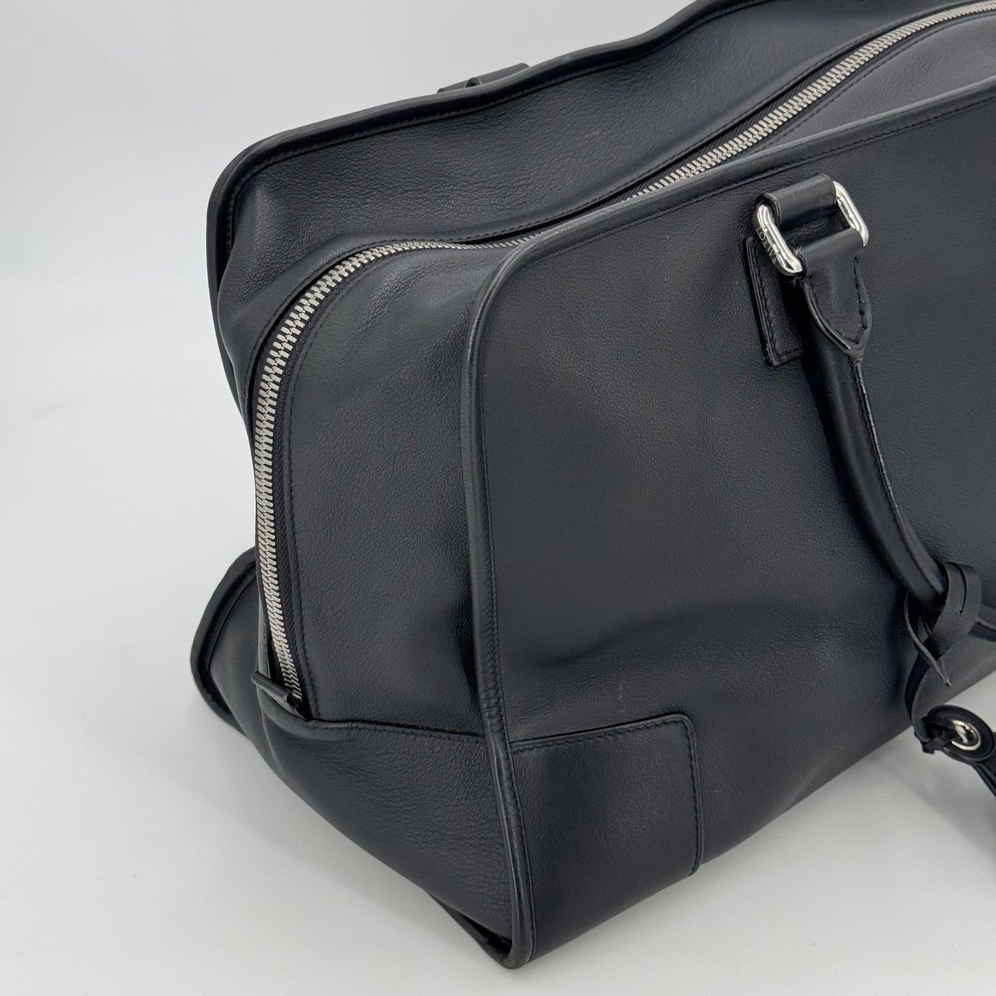 Loewe amazona 24H