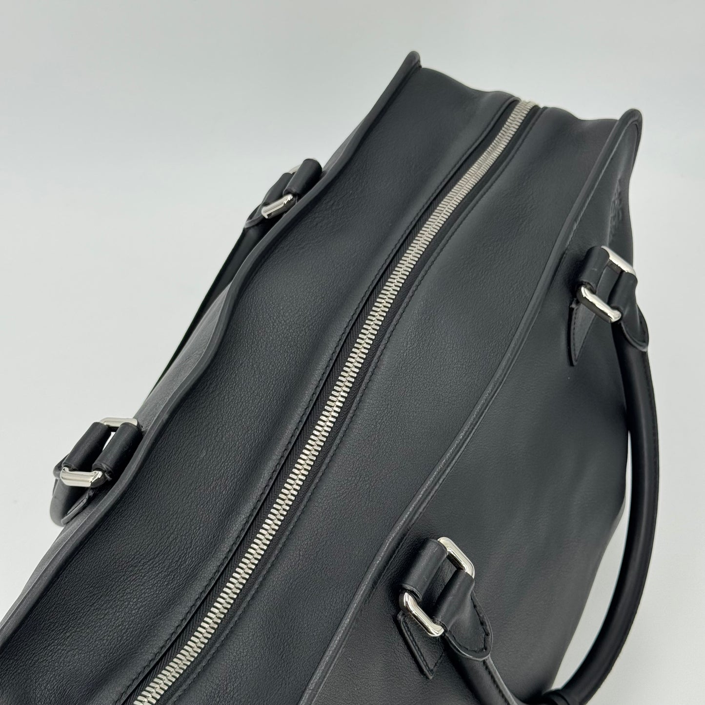 Loewe amazona 24H