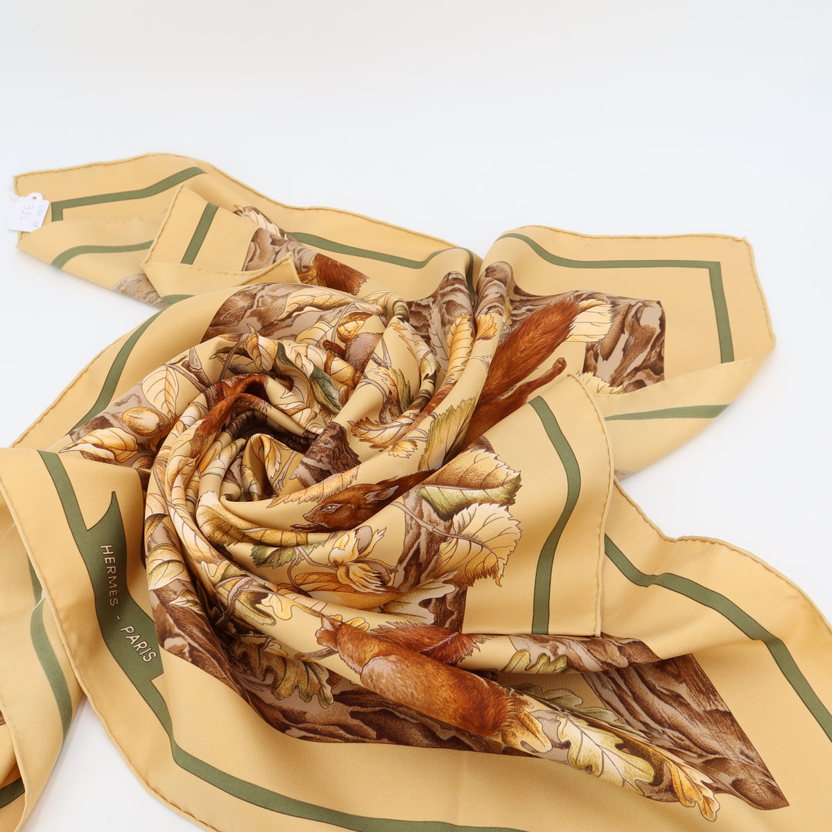 Hermes Carré « Casse Noisette »