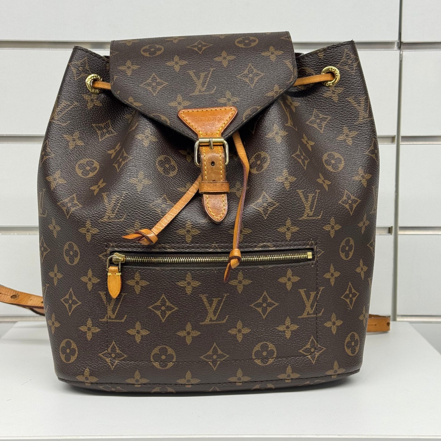 Louis Vuitton montsouris new edition