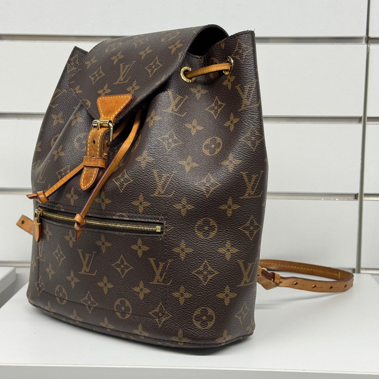 Louis Vuitton montsouris new edition