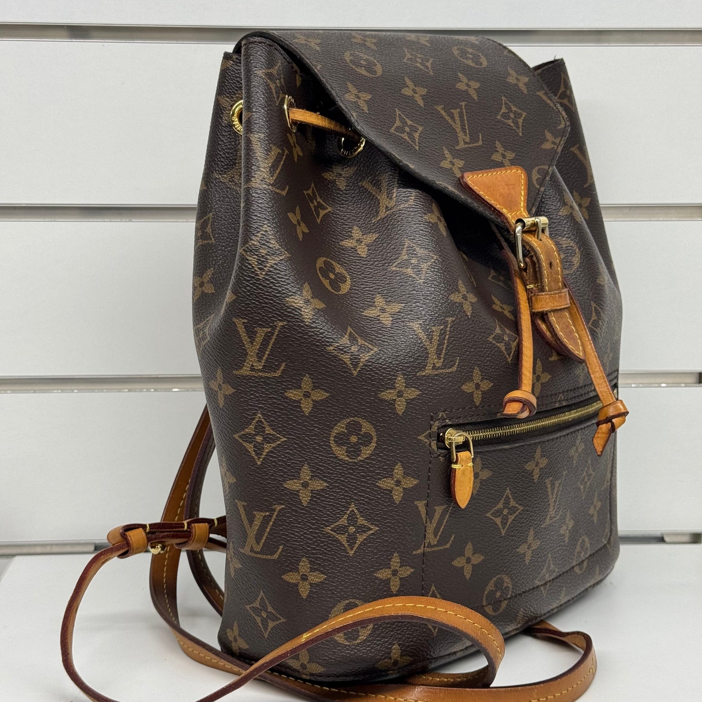 Louis Vuitton montsouris new edition