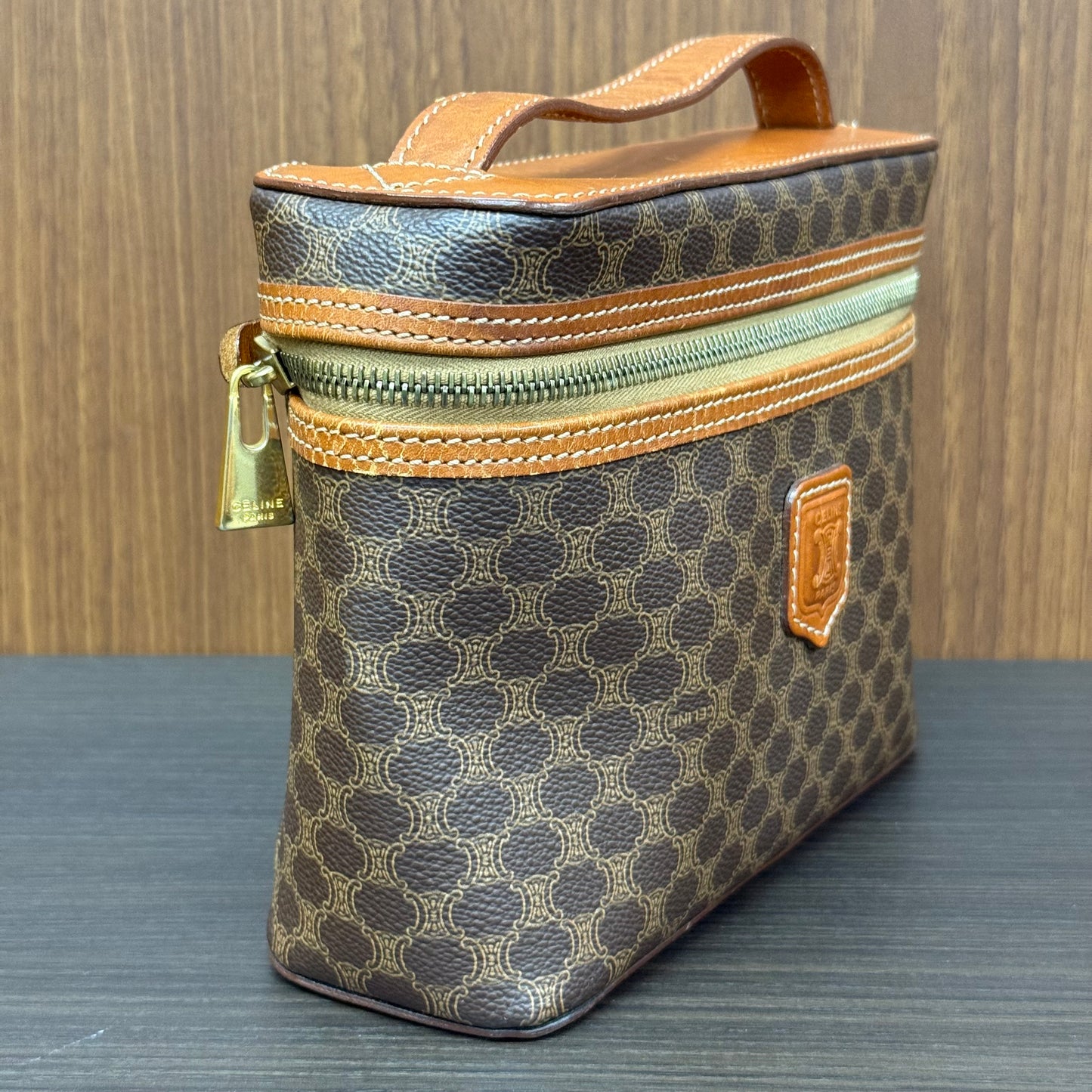 Céline Vanity