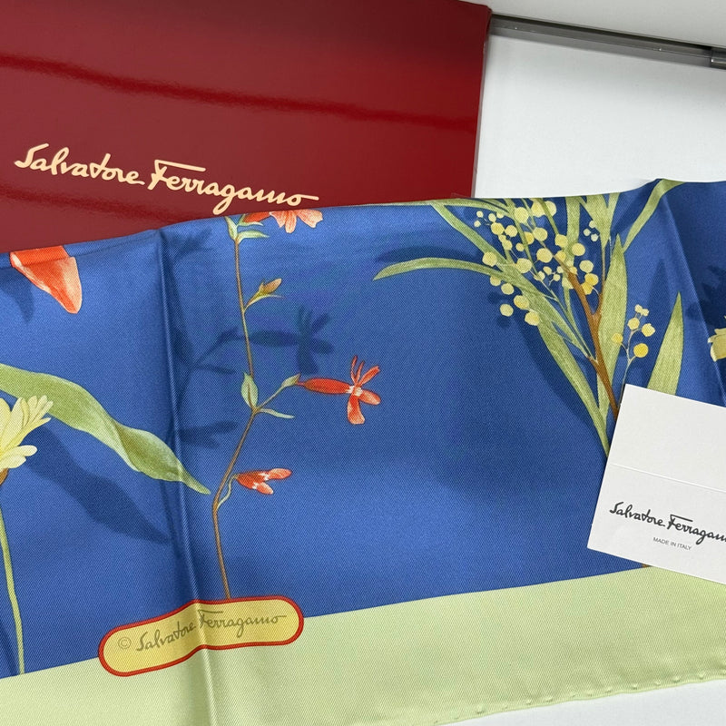 Salvatore Ferragamo foulard