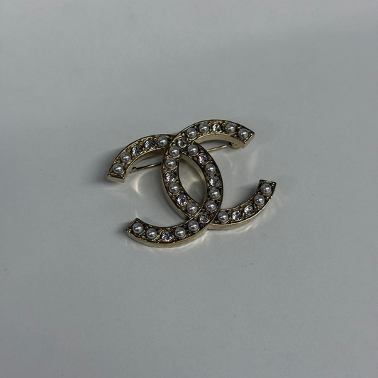 Chanel Broche