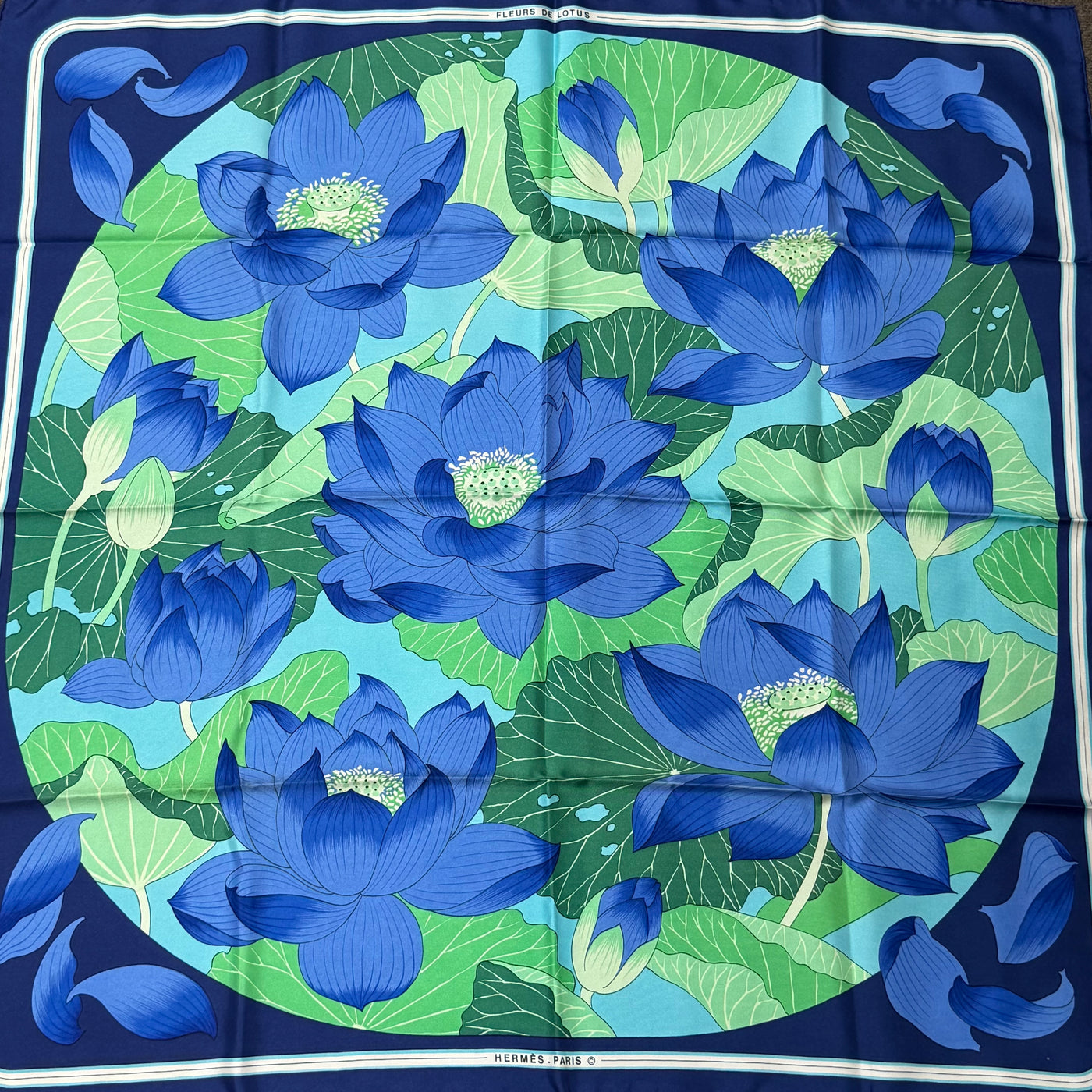 Hermès carré “Fleur de Lotus“