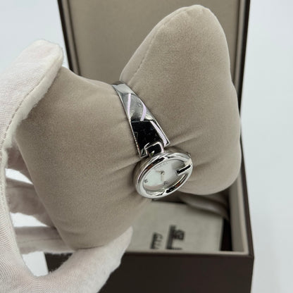 Gucci montre Guccissima