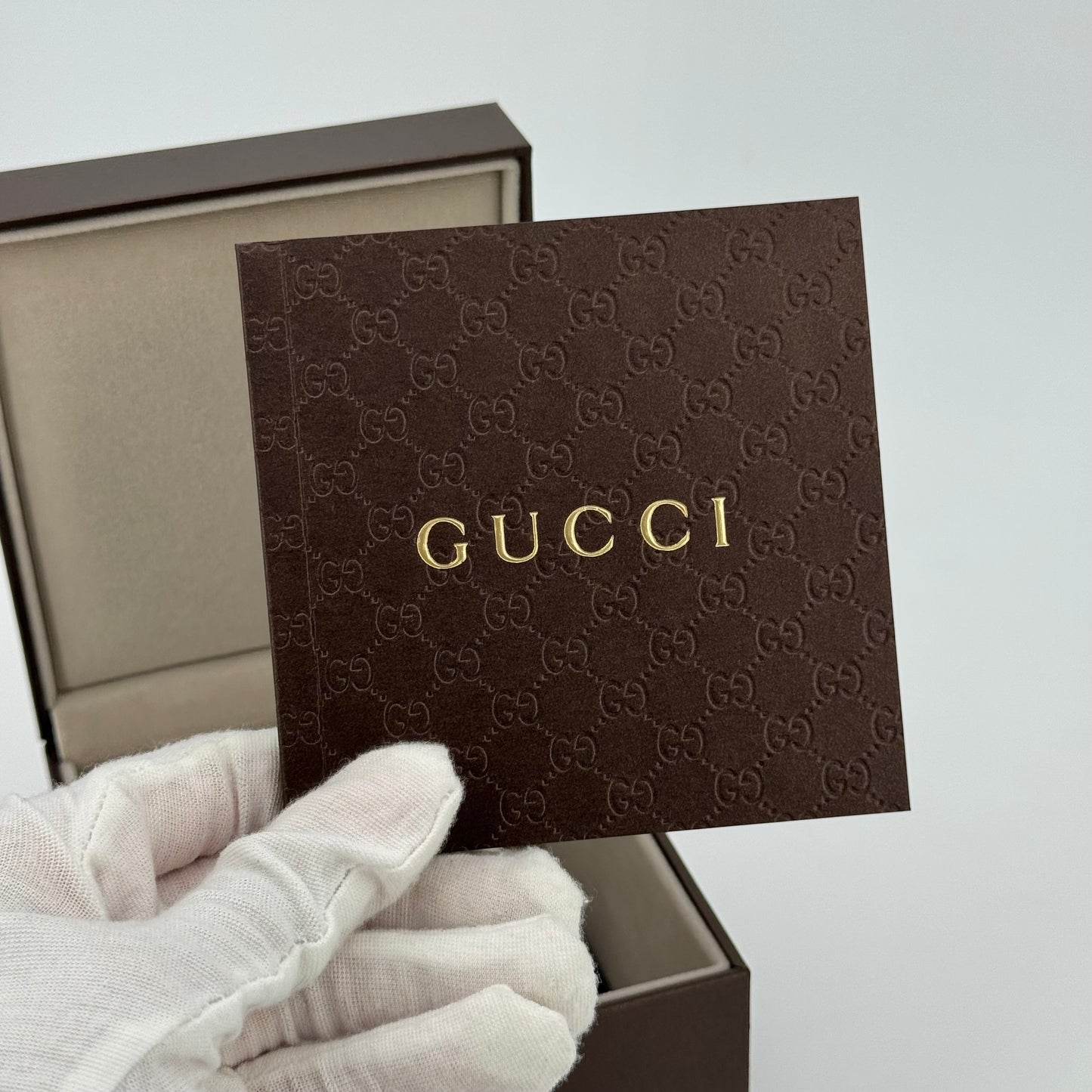 Gucci montre Guccissima