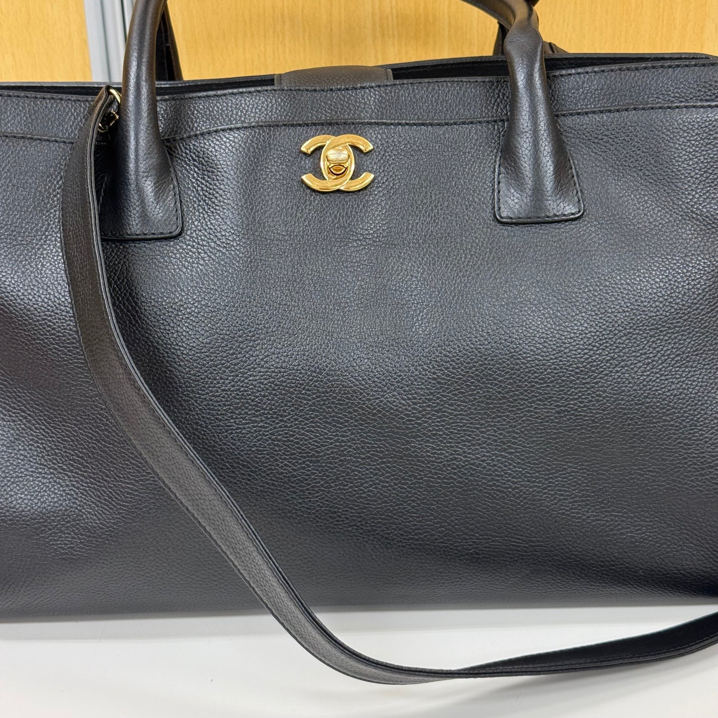Chanel Shopping
