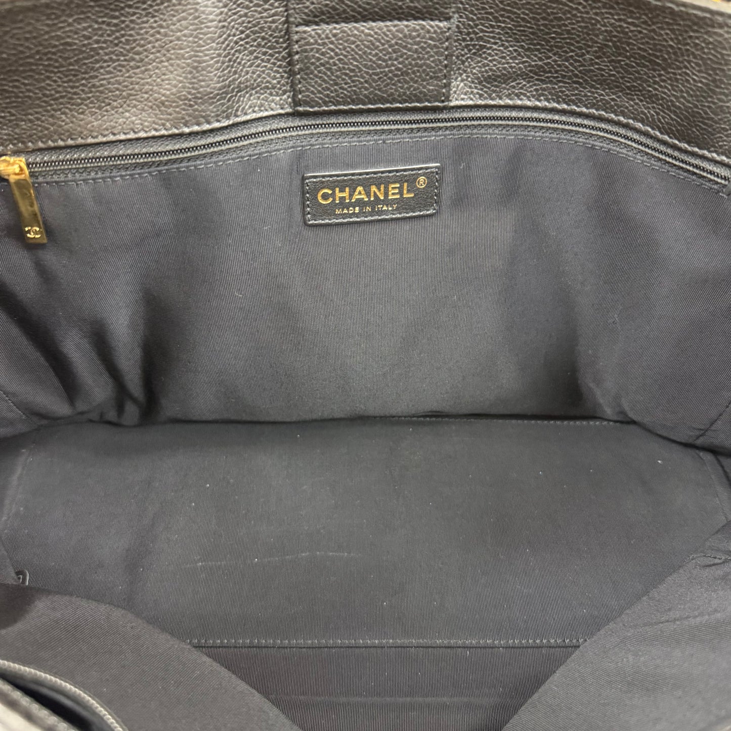 Chanel Shopping