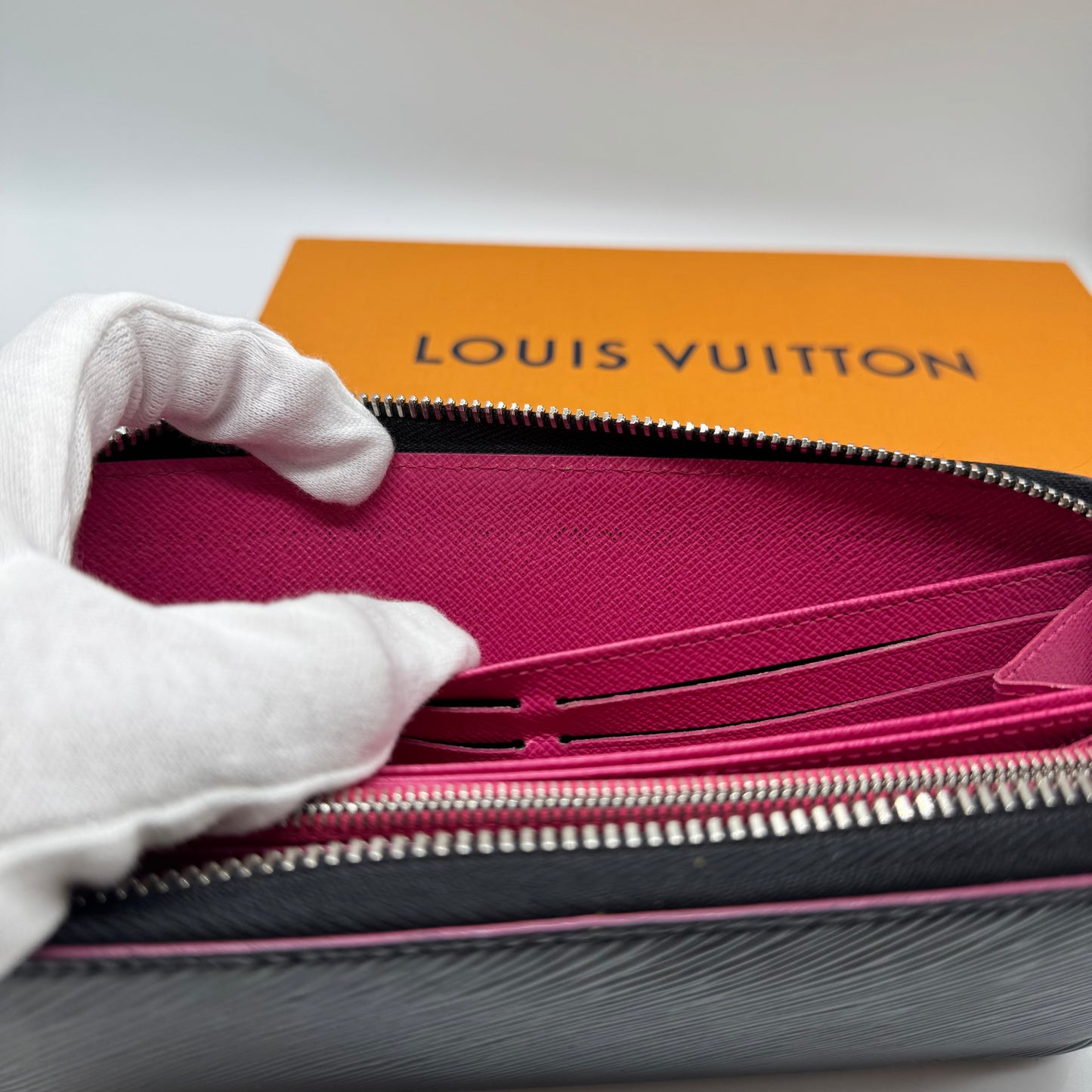 Louis Vuitton Portefeuile - Épi