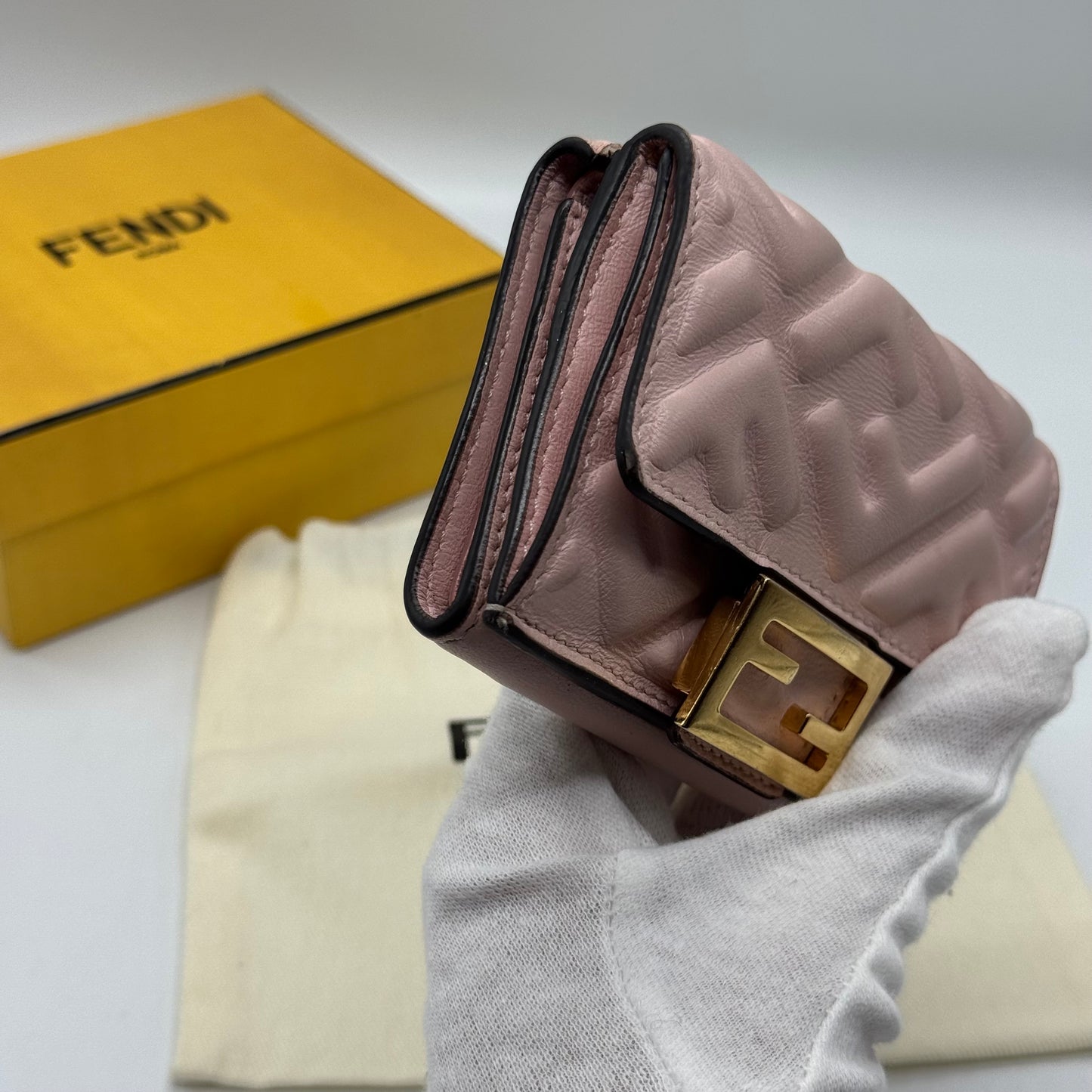 Fendi portefeuille compact