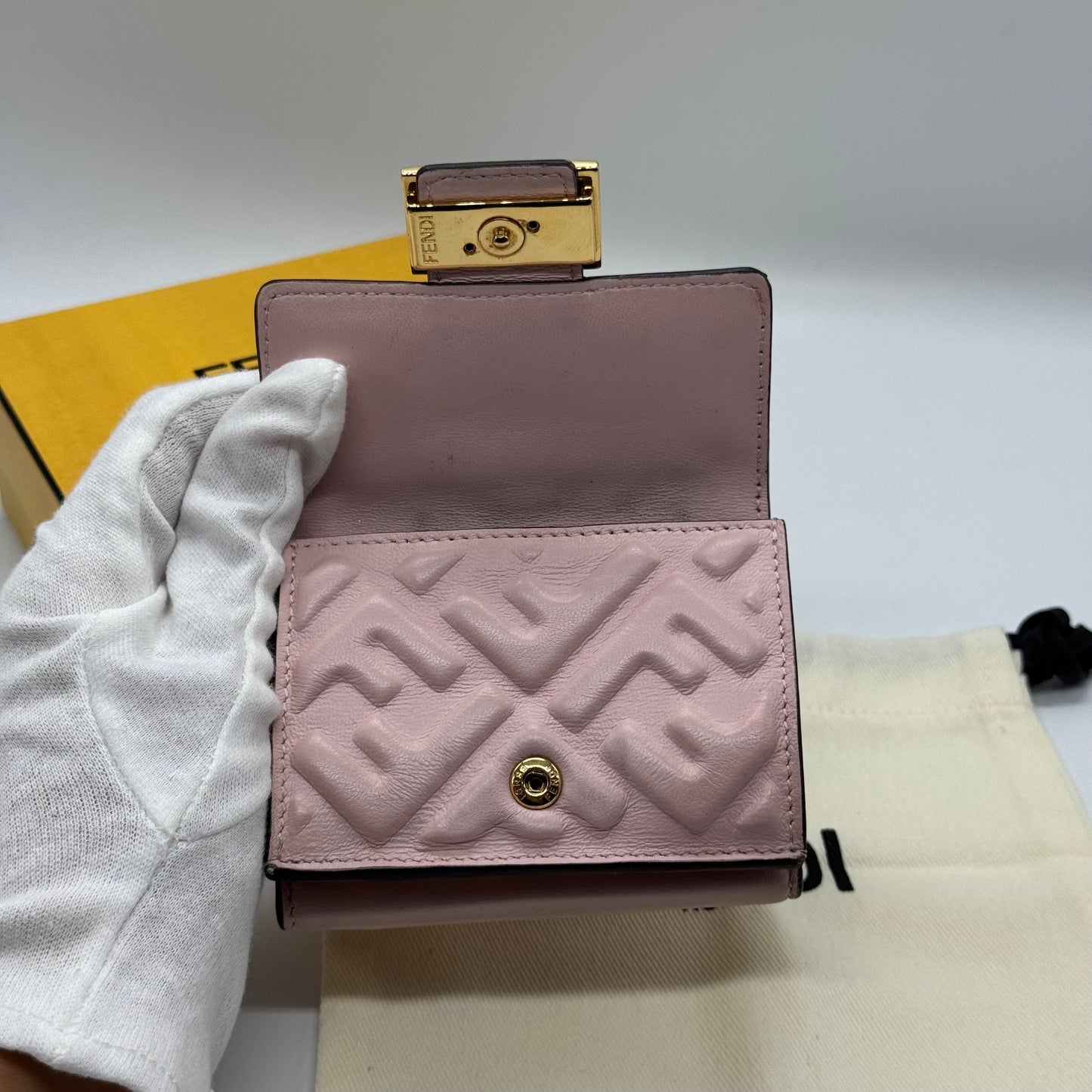 Fendi portefeuille compact