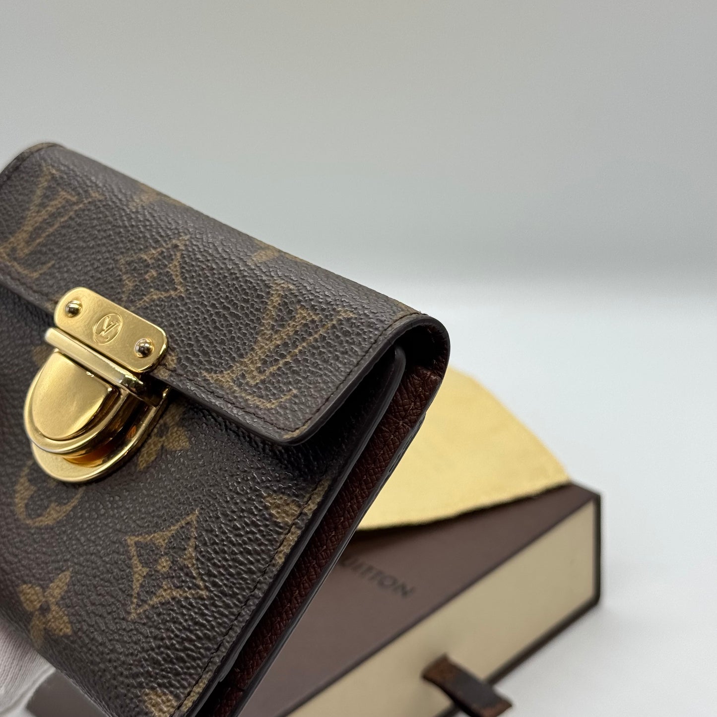 Louis Vuitton Portefeuille Koala