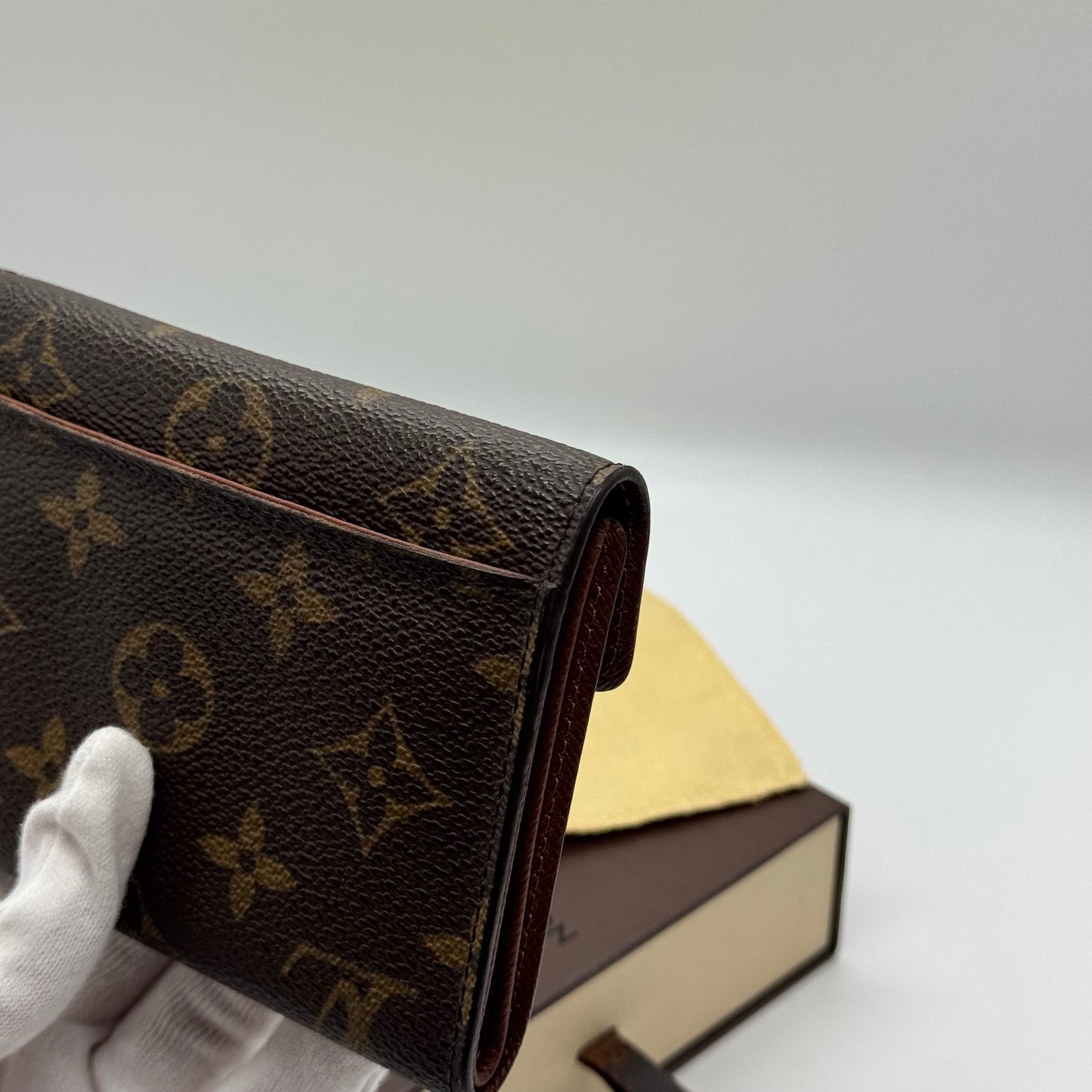 Louis Vuitton Portefeuille Koala